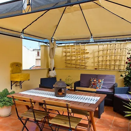 לינה וארוחת בוקר La Terrazza Del Sole 4*